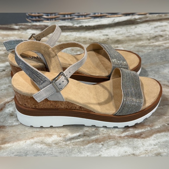 Women’s VANELI Cedra wedge sandals- Size 9 - Picture 5 of 11